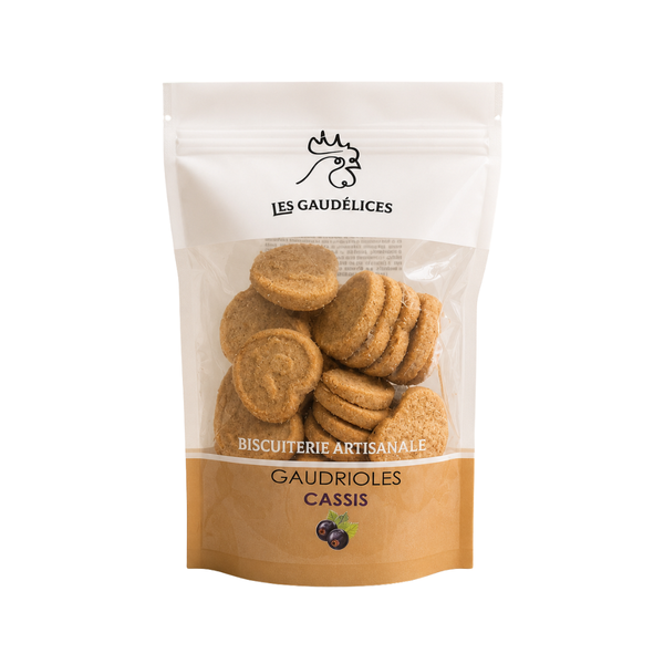 Biscuits artisanaux Gaudrioles au cassis Les Gaudélices, sachet transparent laissant apparaître les biscuits en forme de coeur.